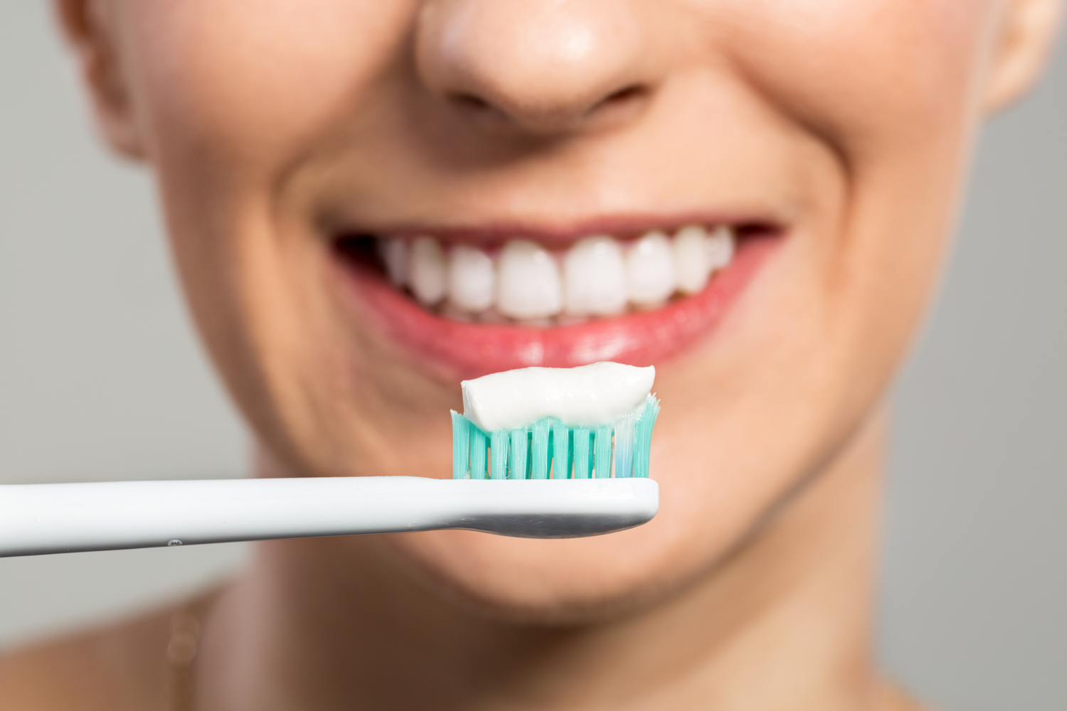 Efficient Methods to Whiten Teeth at Home