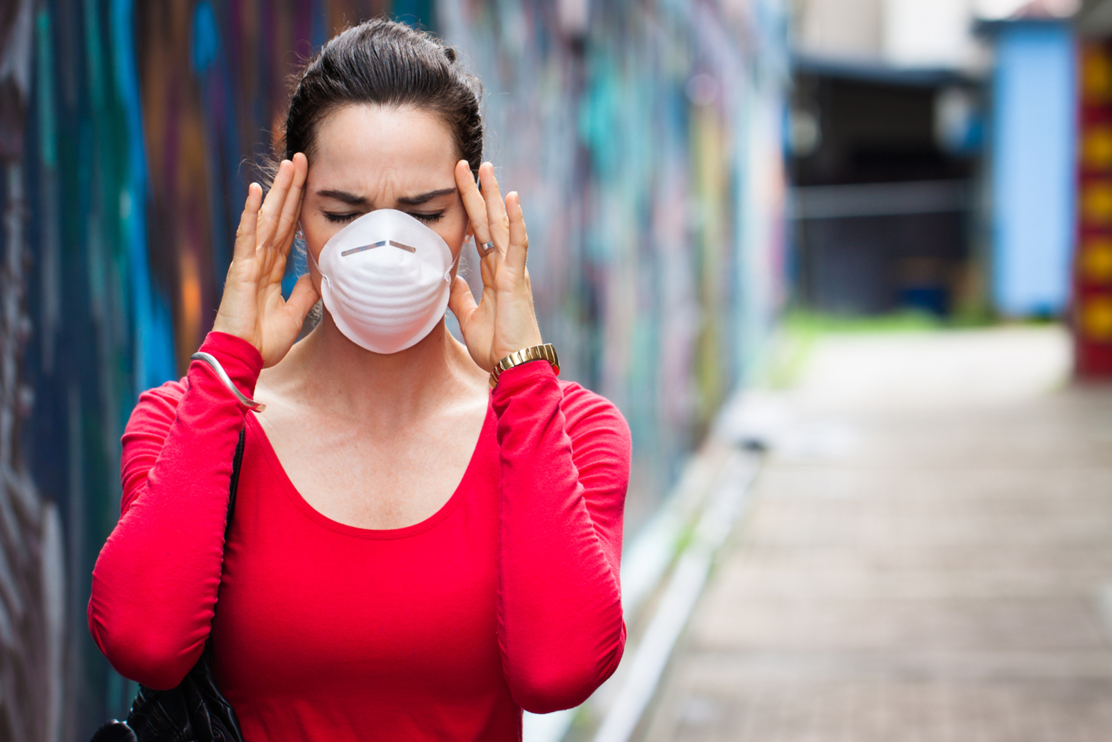 5 Odors That Can Cause Migraines and Medications to Treat Them